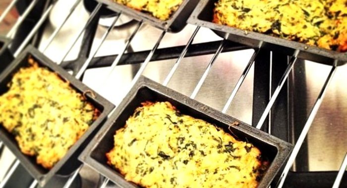 Маффины из шпината с пармезаном