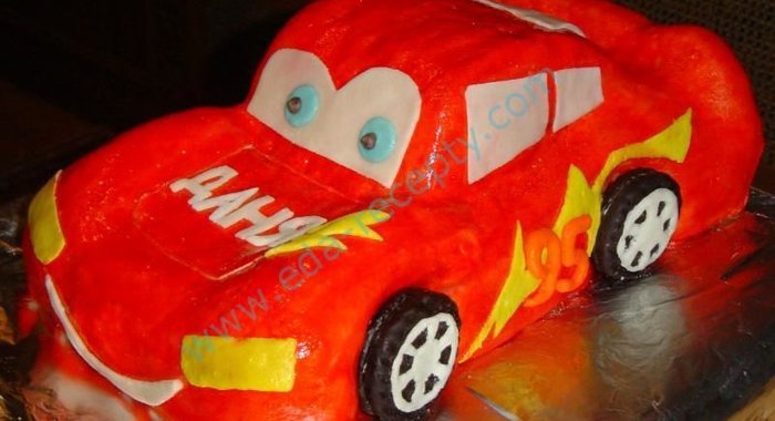 Торт Тачка Маквин из мастики