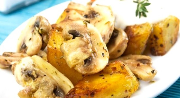 Легкое жаркое с грибами