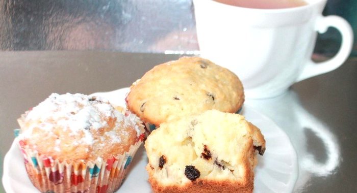 Творожные кексы с шоколадом для выпечки