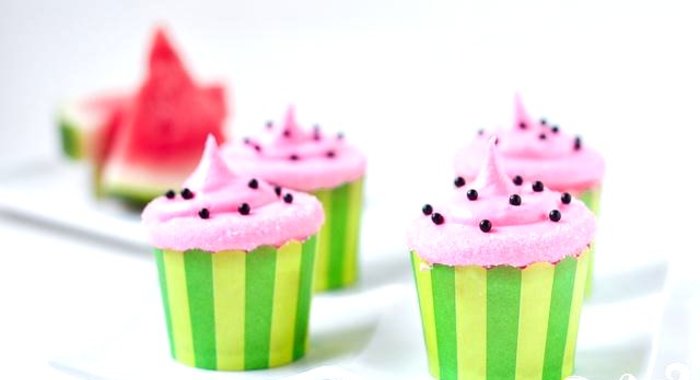 Арбузные капкейки