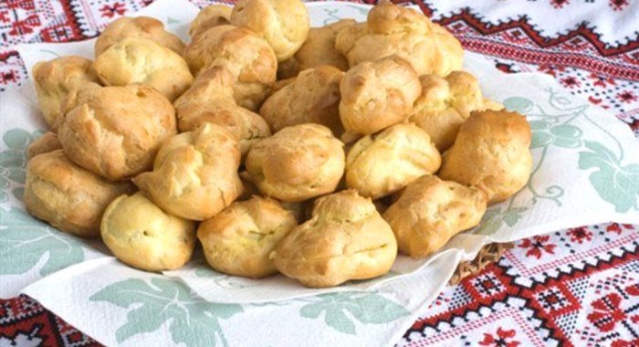 Профитроли с куриной печенью