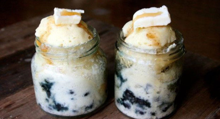 Блинчики с голубикой в баночке