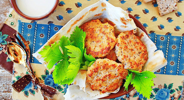 Котлетки из индейки с маком