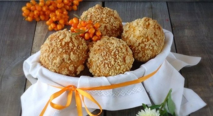 Булочки на облепихе со штрейзелем