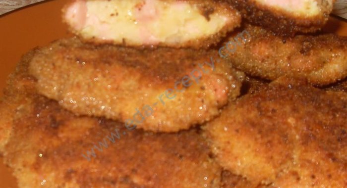 Котлеты с колбасой и сыром