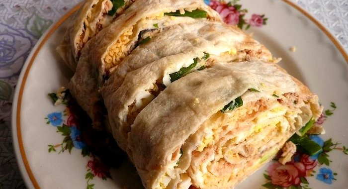 Рулет из лаваша с горбушей