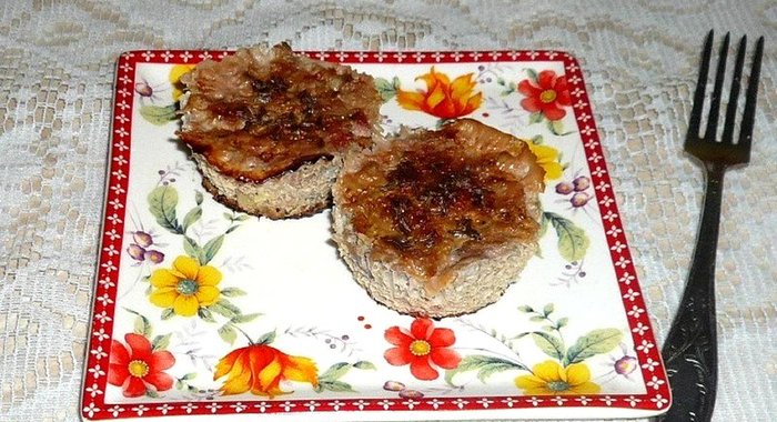 Мясные кексы с тмином