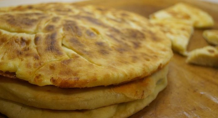 Хачапури с сулугуни на сковороде