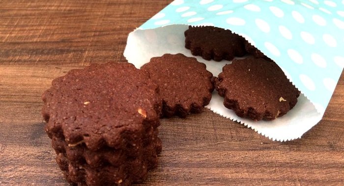 Шоколадное печенье с коньяком