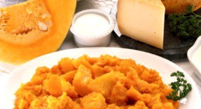 Сливочный сыр с тыквой и яблоками