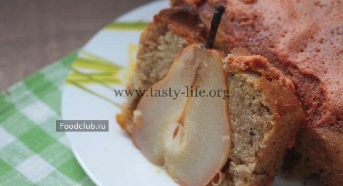 Пряный кекс с грушами