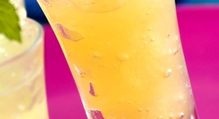 Гранита из персиков с кардамоном