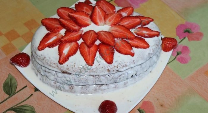 Торт Клубничка