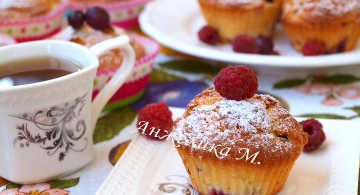 Кексы с ягодами