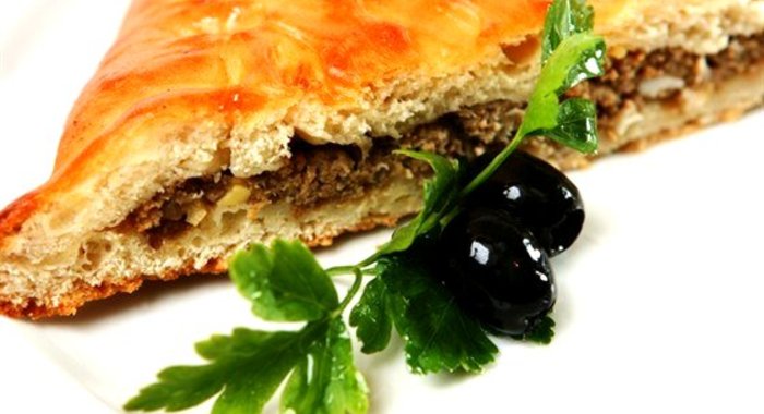 Пирог печеный из дрожжевого теста