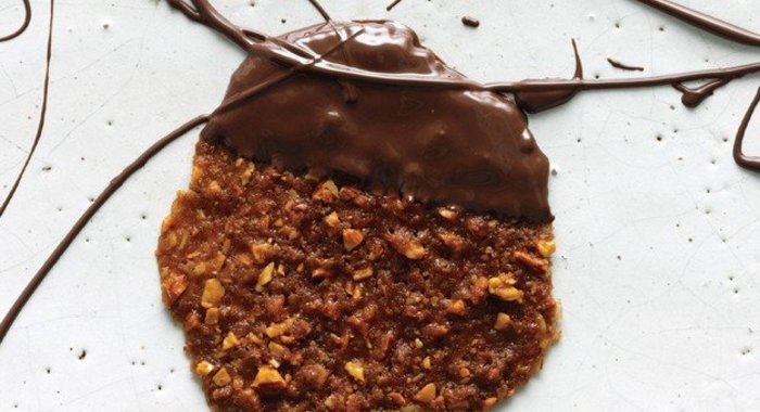 Овсяное печенье с миндалем и темным шоколадом