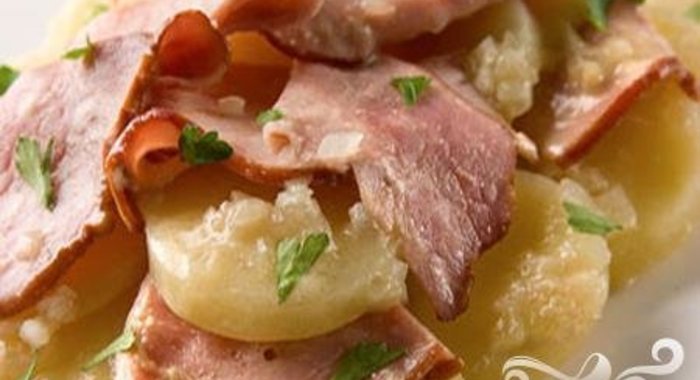 Запеканка картофельная под горчичным соусом