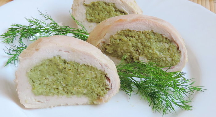 Куриный рулет с брокколи