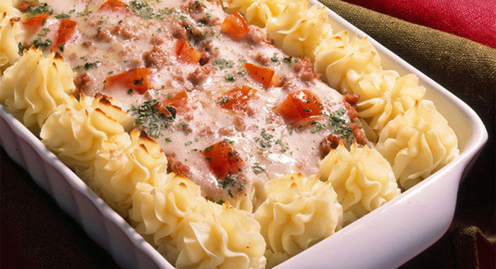 Запеканка с тушенкой