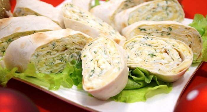 Рулет из лаваша с сыром