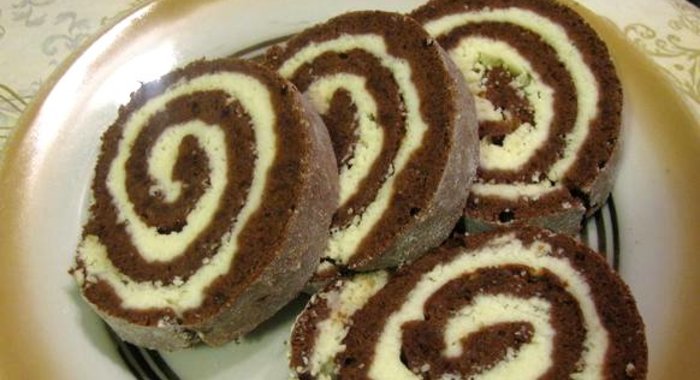 Сладкий рулет без выпечки