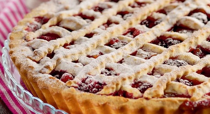 Тигранин пирог с ягодами