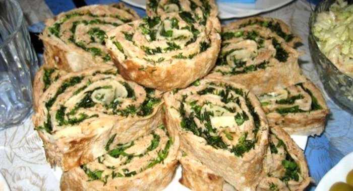 Рулет из лаваша с грибами