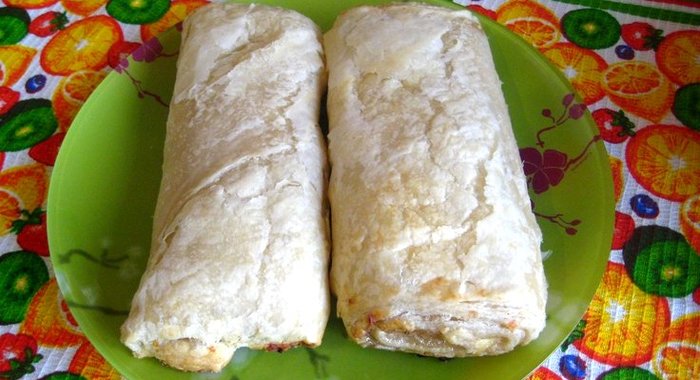 Рулет из бездрожжевого теста