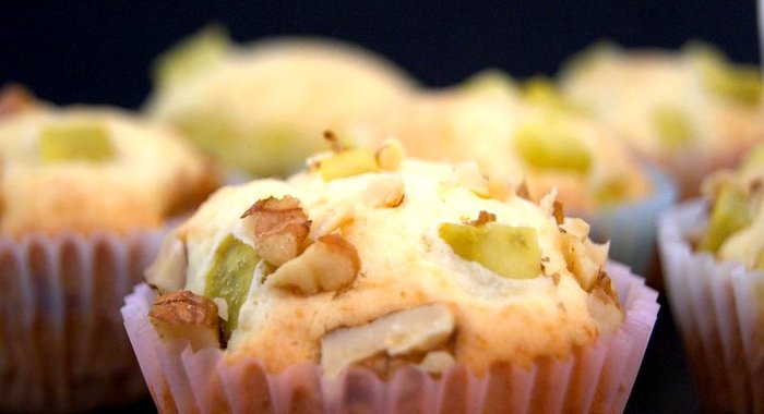 Кексы с картофелем и орехами