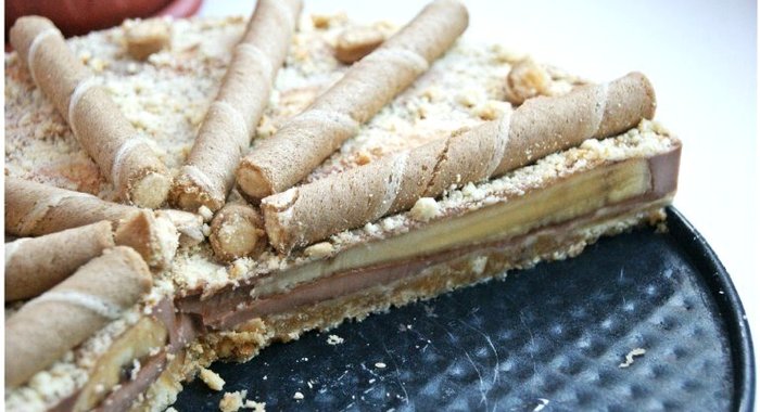 Шоколадный торт с бананом