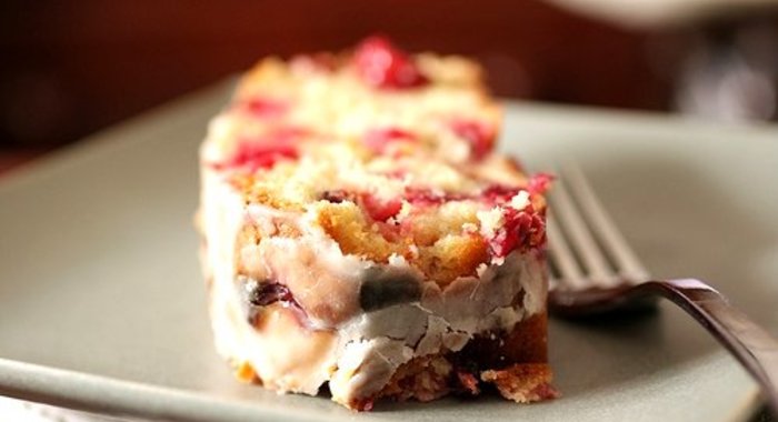 Брусничный торт со сметанным кремом