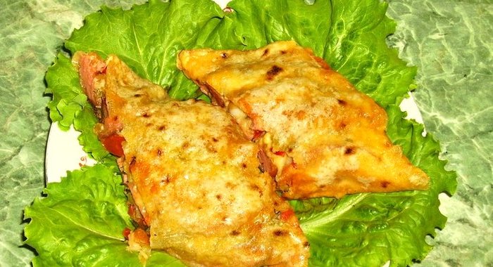 Рулет из лаваша в духовке