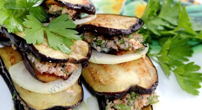 Рулетики баклажаны с чесноком и грецким орехом по грузински