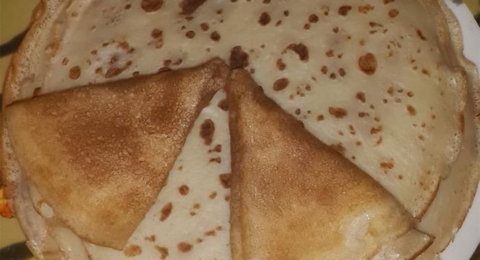 Блинчики на кефире с коньяком