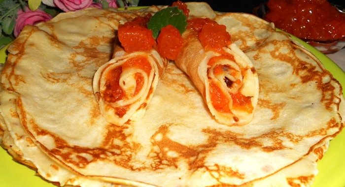 Блины на сыворотке с тыквенным вареньем