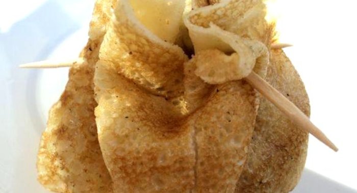 Блинчики с куриным филе и сыром