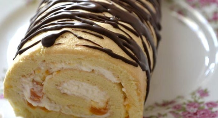 Рулет с творогом и курагой