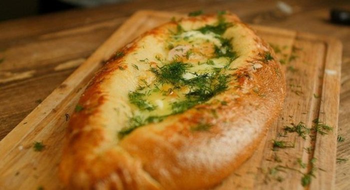 Хачапури по-аджарски