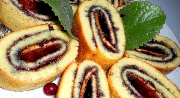 Быстрые рулетики с вареньем