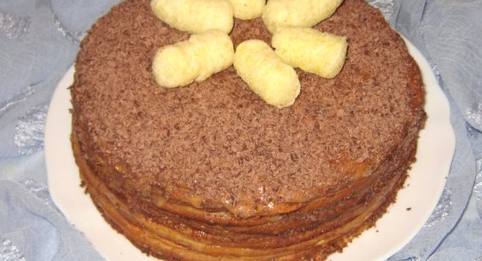 Блинный торт с вареной сгущенкой