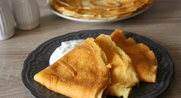 Тонкие блинчики с манкой