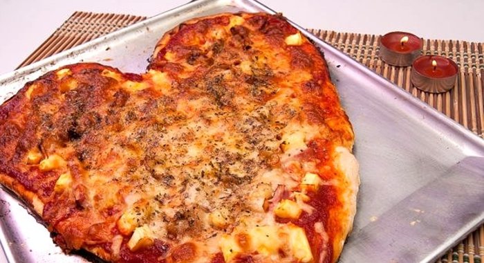 Пицца на день святого Валентина