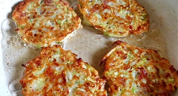 Блинчики из кабачков с курицей