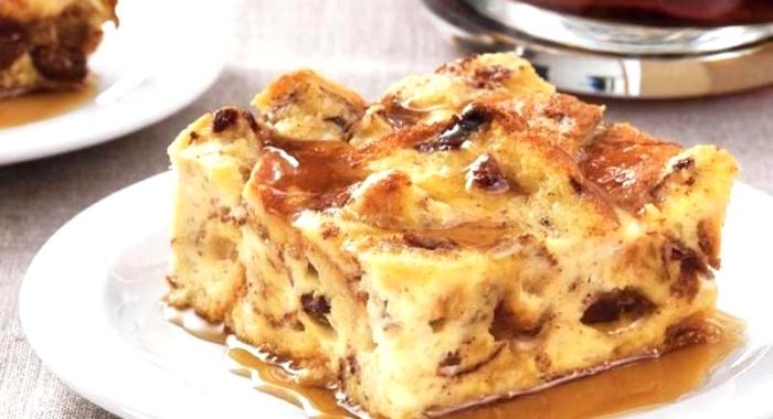 Хлебный пудинг с корицей