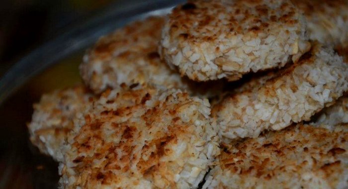 Печенье творожно банановое в кокосовой стружке