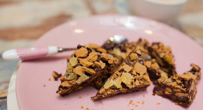 Имбирно-шоколадное печенье для новогоднего стола