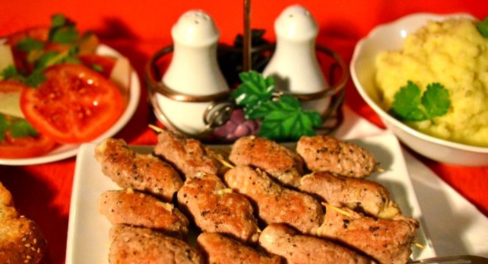 Свиные рулетики с сыром