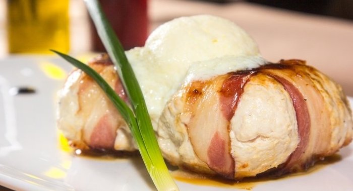 Куриные рулетики с сыром