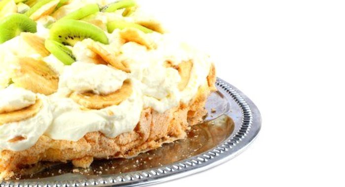 Торт безе с банановым кремом